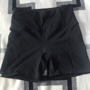 Oiselle Pocket Jogger Running Shorts